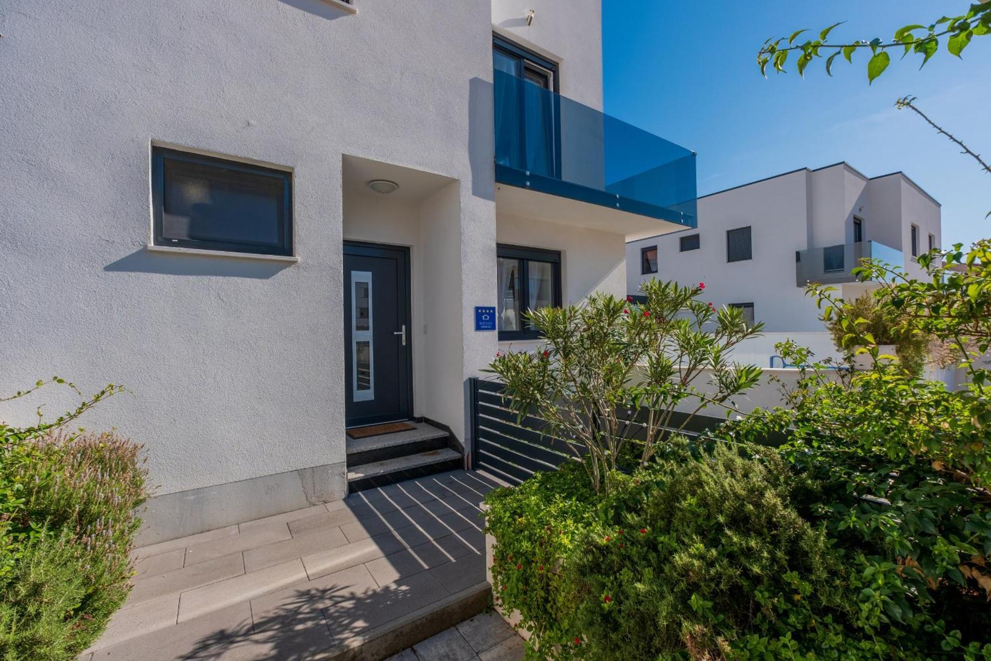 Villa Essenza Vita In Vodice Only 650 Meters From The Beach 外观 照片